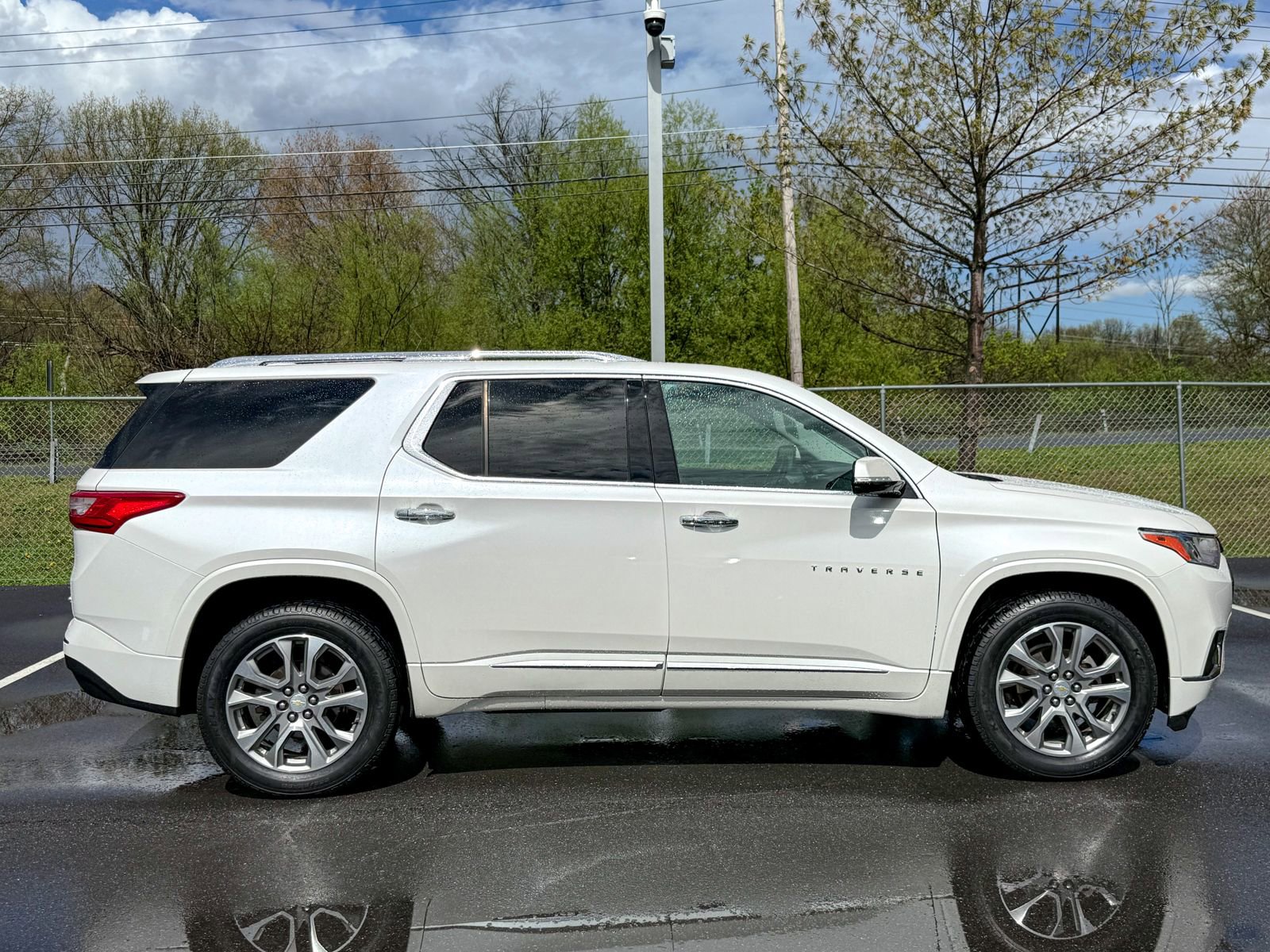 Used 2020 Chevrolet Traverse Premier AWD/4WD image 8