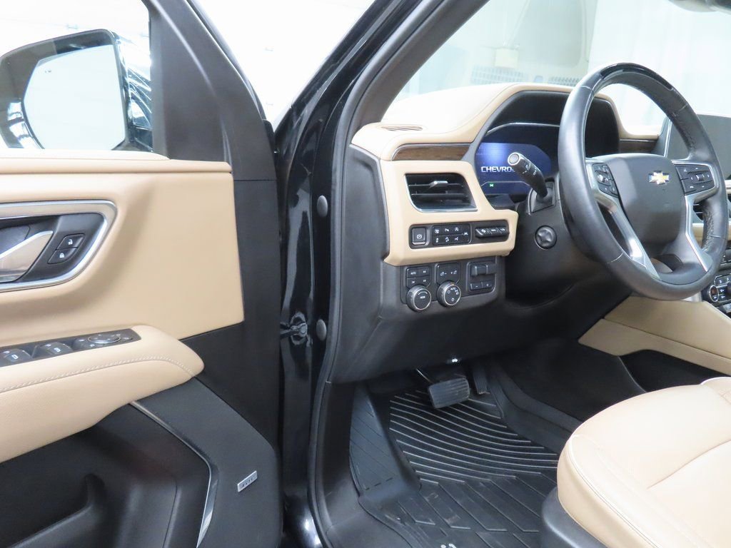 Used 2023 Chevrolet Tahoe Premier w/ Advanced Technology Package AWD/4WD image 58