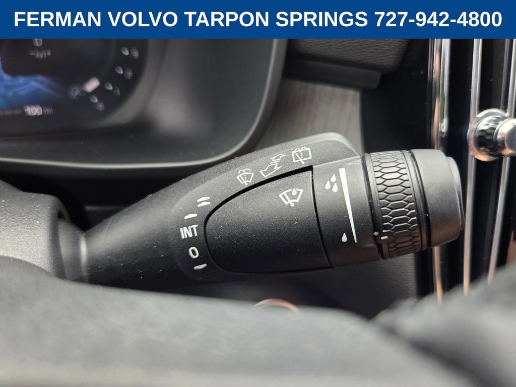 New 2026 Volvo XC40 B4 Core FWD image 32