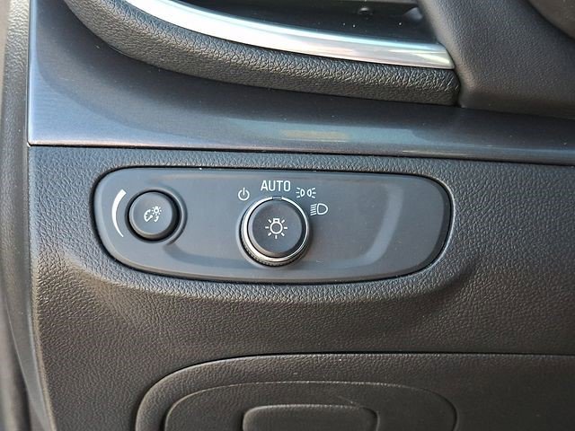 Certified 2022 Buick Encore Preferred w/ Safety Package image 27