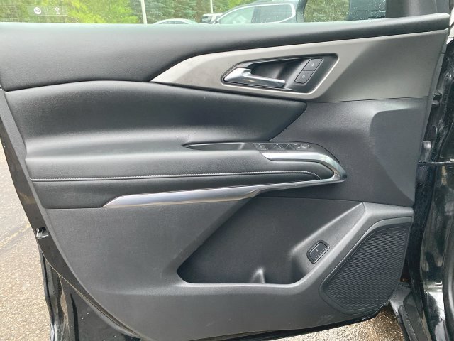 Used 2024 Chevrolet Traverse LT FWD image 22