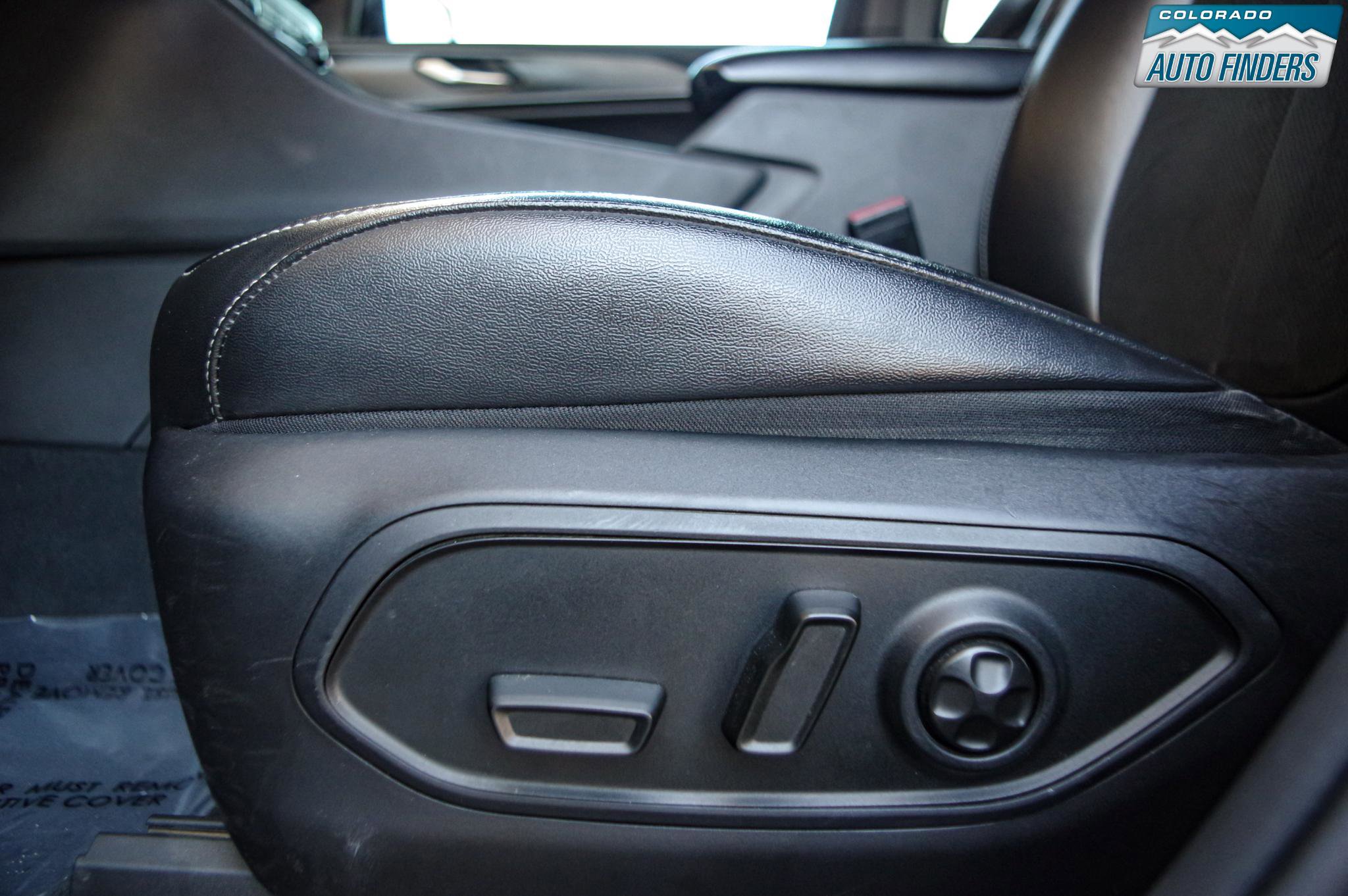 Used 2023 Jeep Grand Cherokee Altitude AWD/4WD image 12