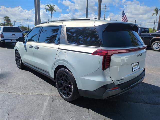 Used 2025 Kia Carnival SX Prestige image 75