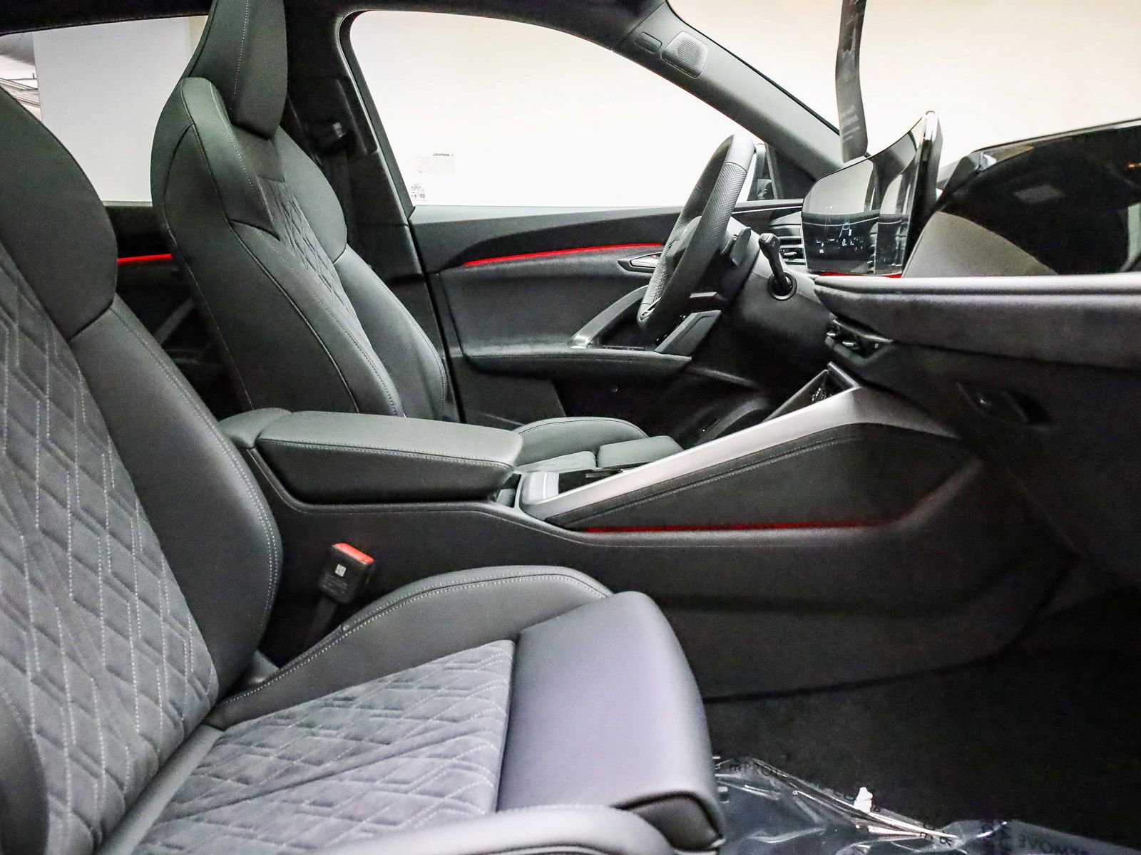 New 2025 Audi SQ5 Premium Plus AWD/4WD image 19