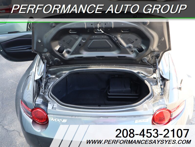 Used 2018 MAZDA MX-5 Miata RF Grand Touring RWD image 20