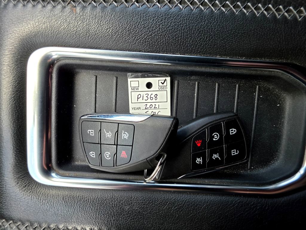 Used 2021 GMC Yukon Denali w/ Denali Premium Package AWD/4WD image 83