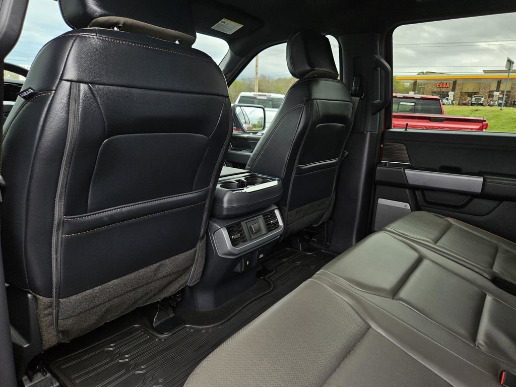 Used 2025 Ford F150 Lariat w/ Equipment Group 501A Mid image 30