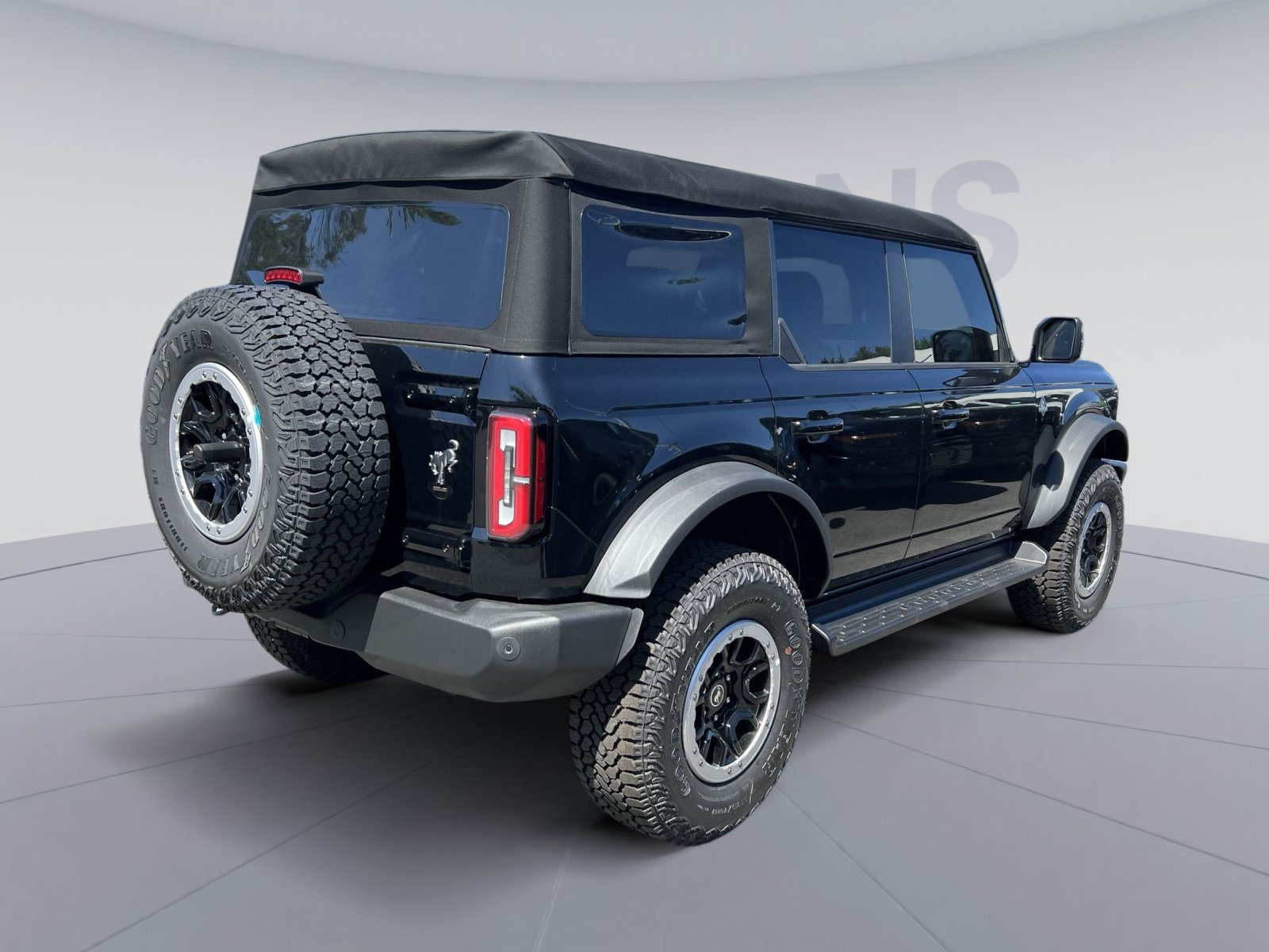New 2025 Ford Bronco Outer Banks w/ Sasquatch Package AWD/4WD image 11