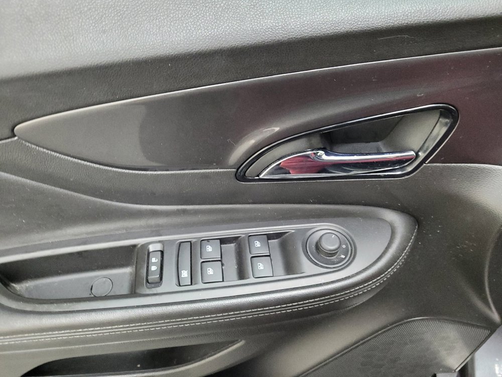 Used 2020 Buick Encore Preferred image 27