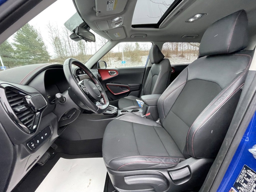 Certified 2023 Kia Soul GT-Line image 24