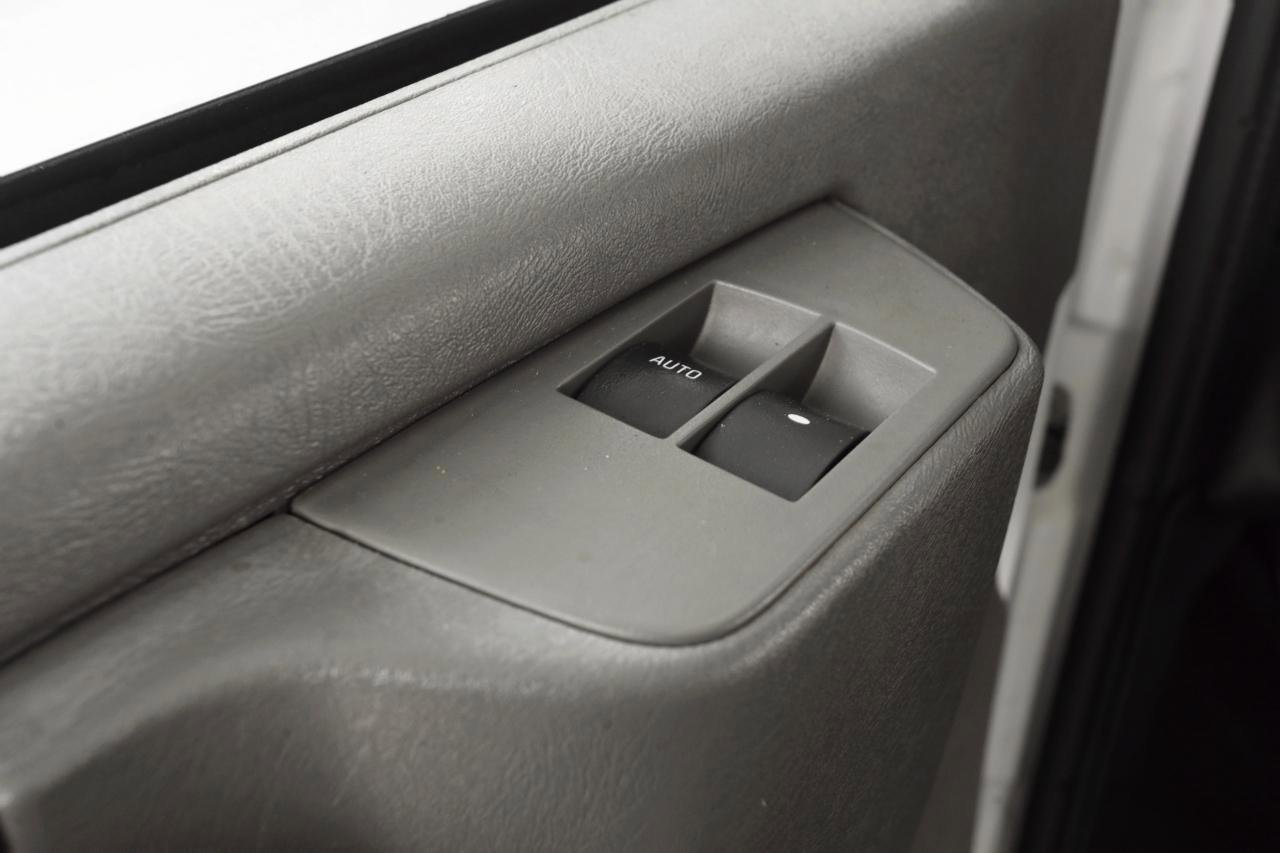 Used 2014 GMC Savana 1500 image 16