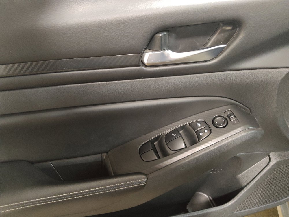 Used 2024 Nissan Altima 2.5 SV image 27
