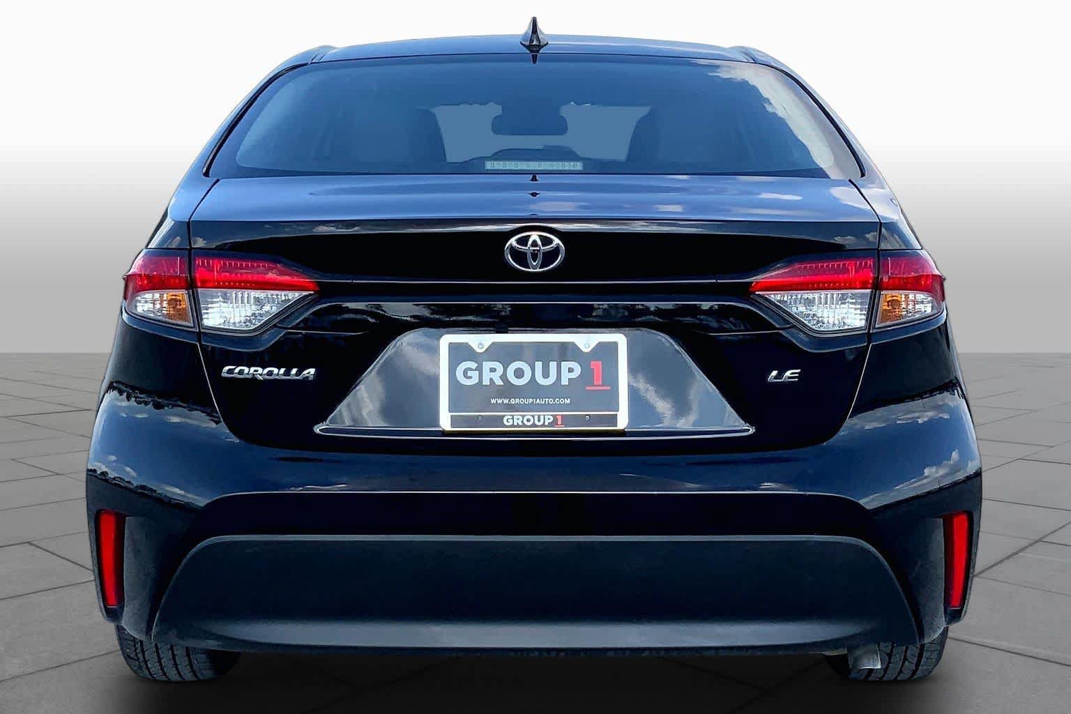 Used 2024 Toyota Corolla LE FWD image 5