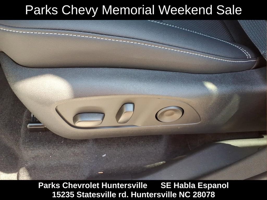 New 2026 Chevrolet Traverse LT w/ Driver Confidence Package FWD image 19