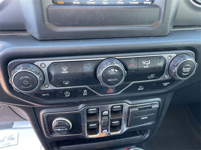 Used 2023 Jeep Wrangler Willys image 16