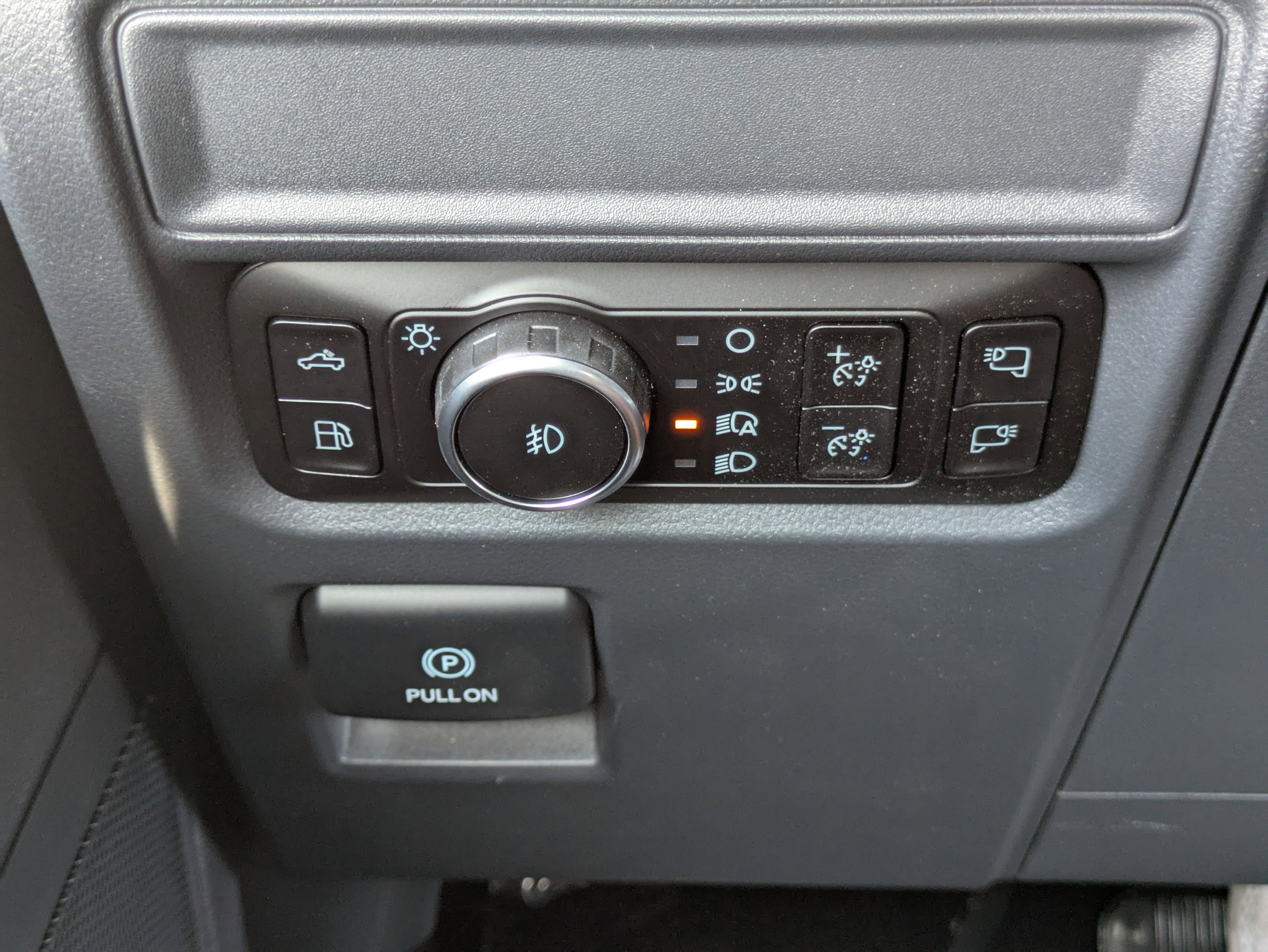 New 2025 Ford F150 XLT w/ Equipment Group 302A MID image 24