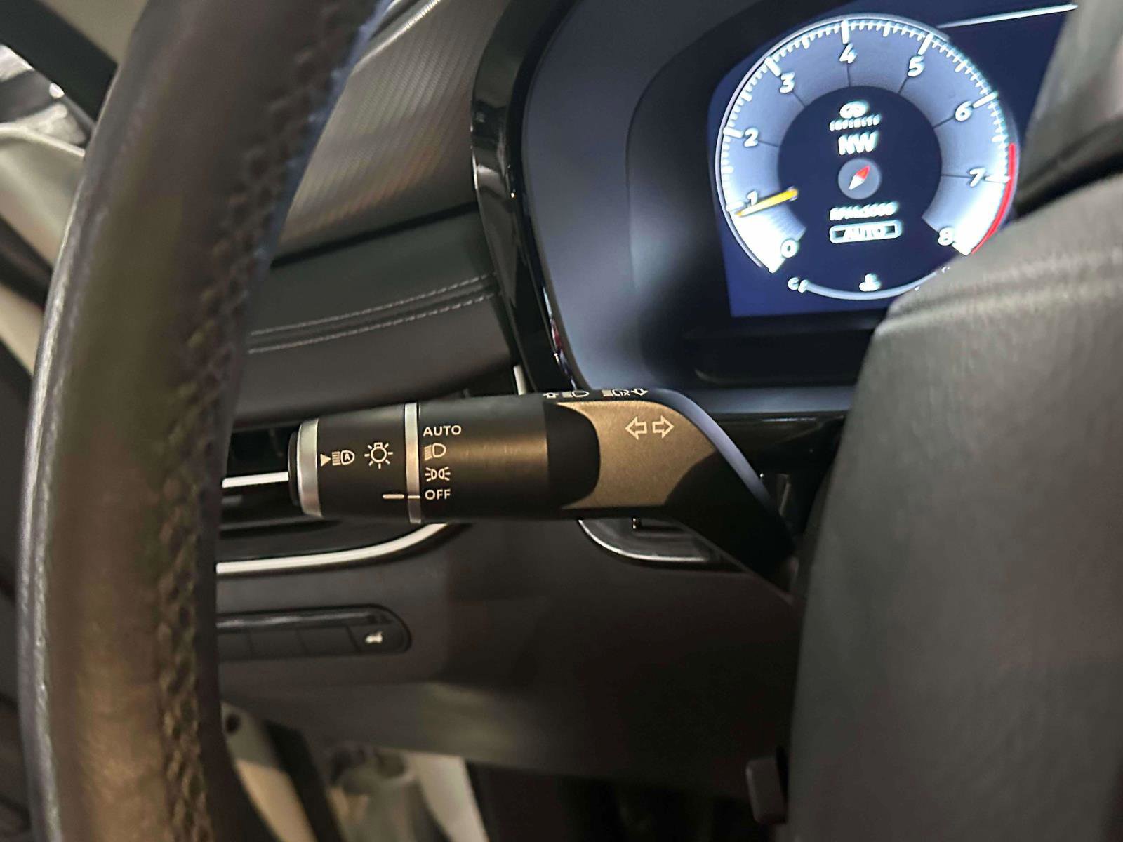 Used 2024 INFINITI QX60 Luxe image 25