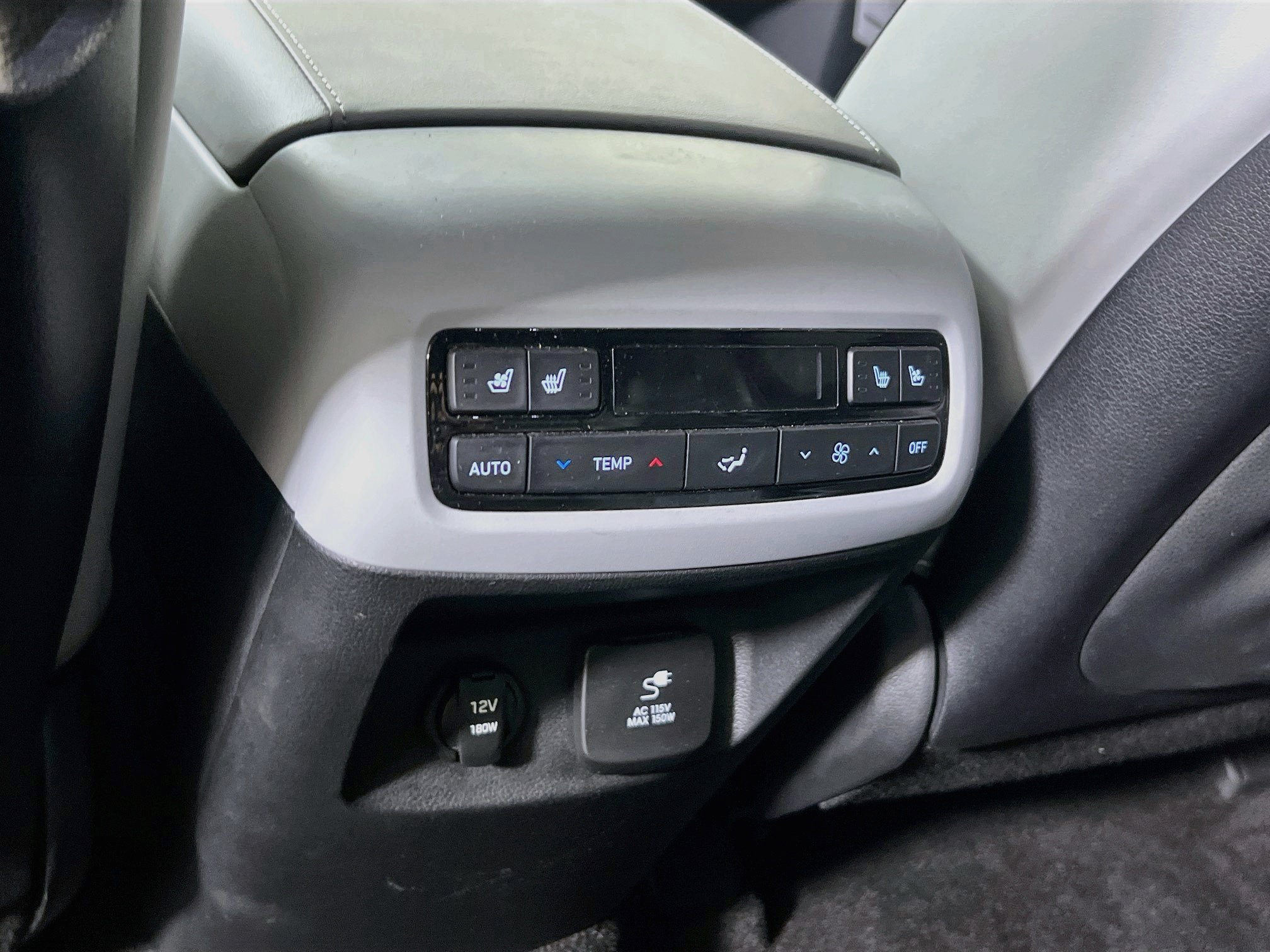 Used 2023 Hyundai Palisade SEL AWD/4WD image 26