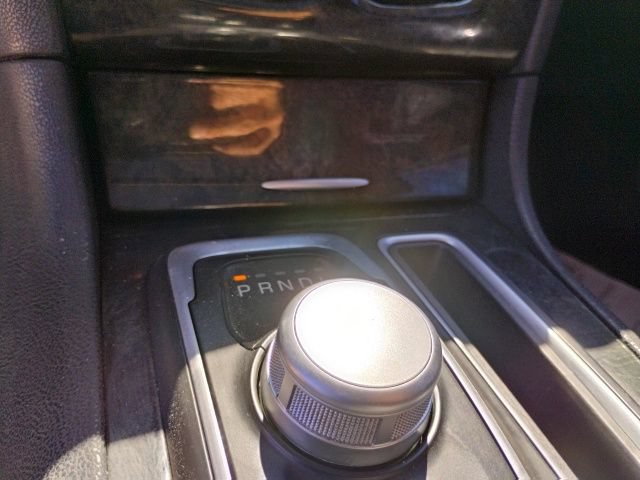 Used 2019 Chrysler 300 Limited w/ Safetytec Plus Group RWD image 23