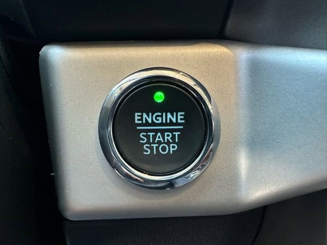 Certified 2023 Ford Expedition XLT image 24