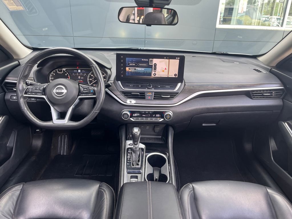 Used 2023 Nissan Altima 2.5 SL FWD image 14