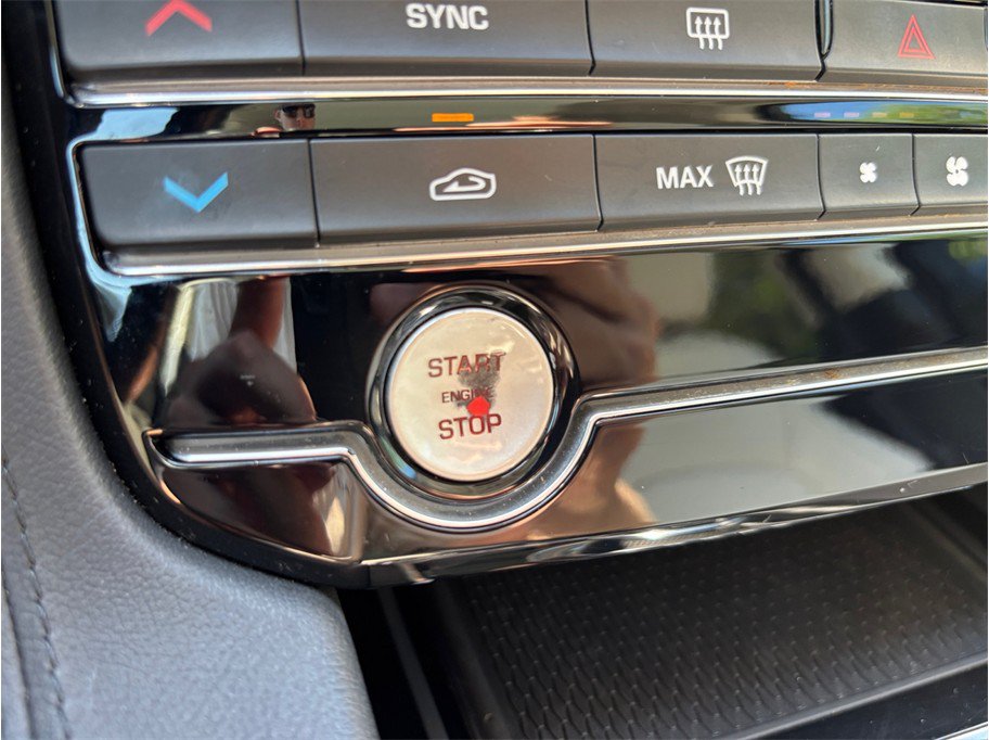 Used 2020 Jaguar F-PACE Prestige AWD/4WD image 29
