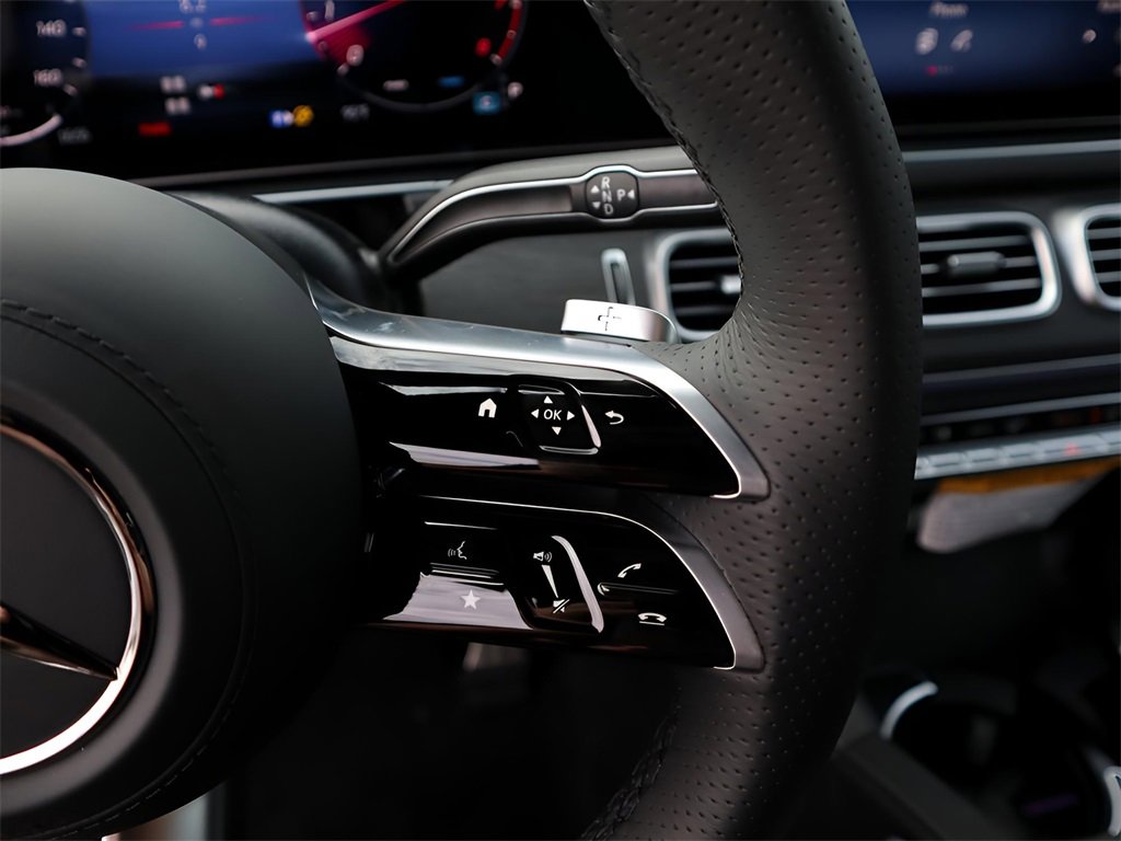 New 2026 Mercedes-Benz GLS 450 4MATIC image 40