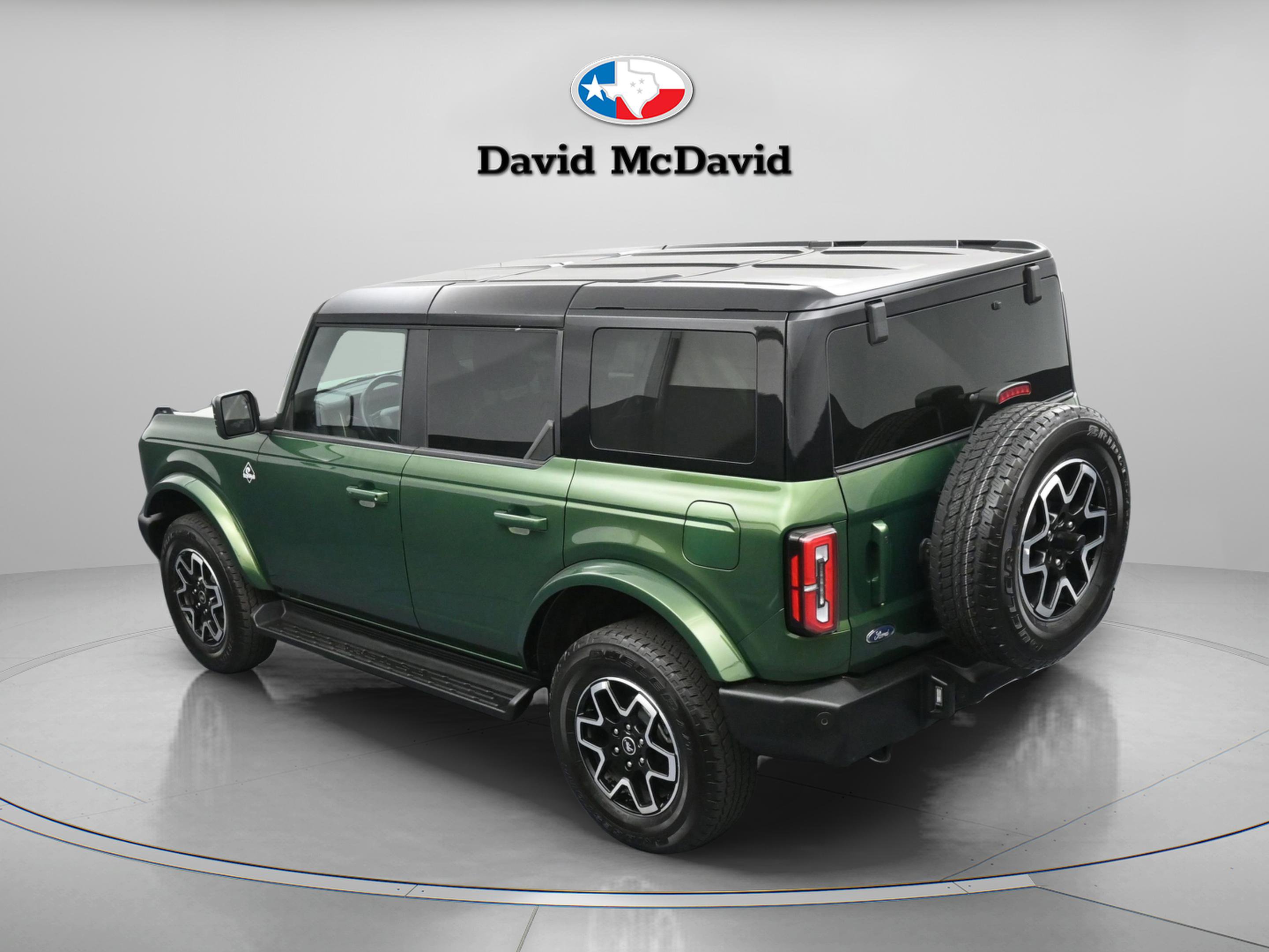 Used 2025 Ford Bronco Outer Banks image 11