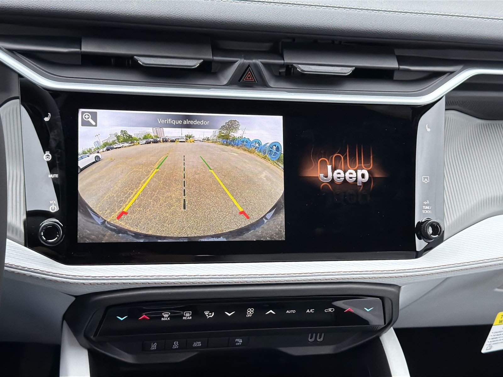 New 2026 Jeep Cherokee Limited AWD/4WD image 19