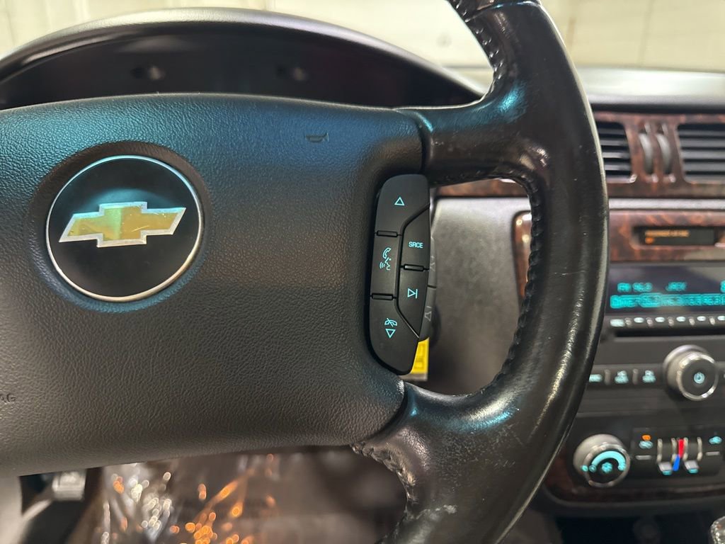 Used 2014 Chevrolet Impala LT w/ LT Sunroof Package image 12