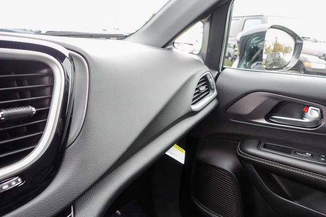 New 2026 Chrysler Voyager LX image 20