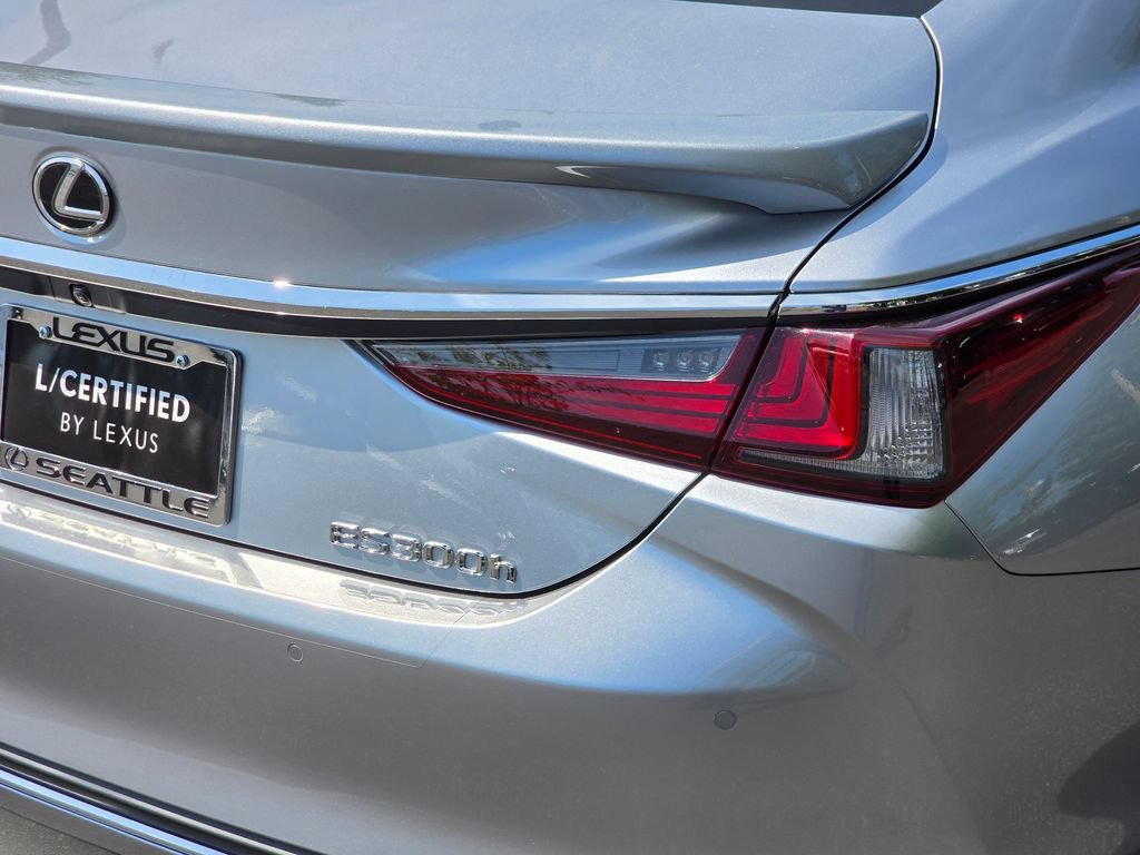Certified 2025 Lexus ES 300h w/ Premium Package FWD image 35