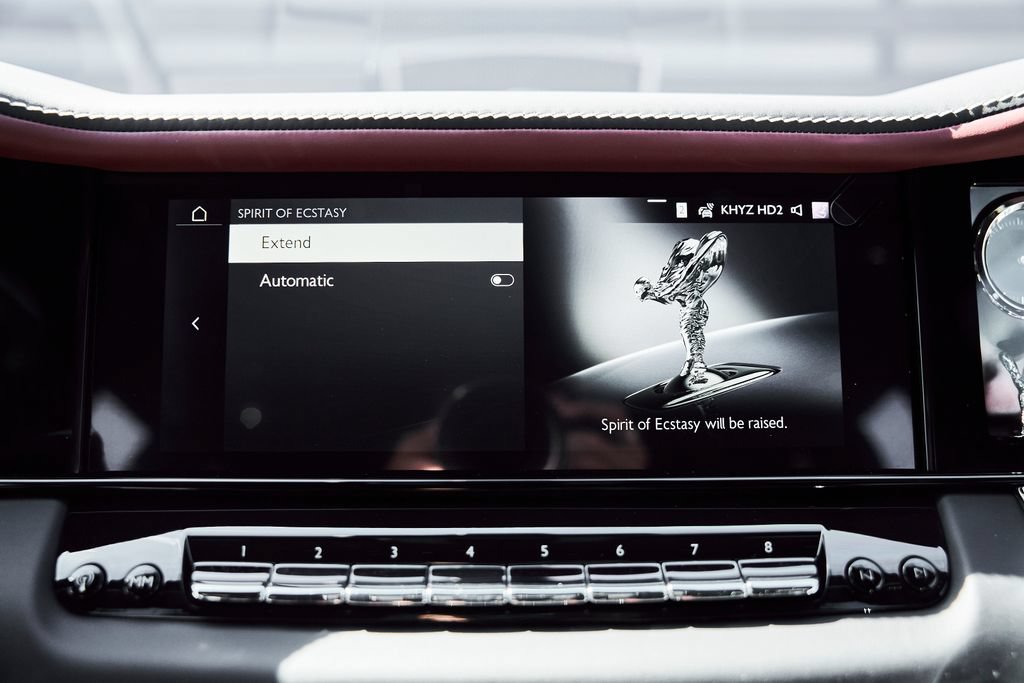 Used 2026 Rolls-Royce Cullinan AWD/4WD image 73