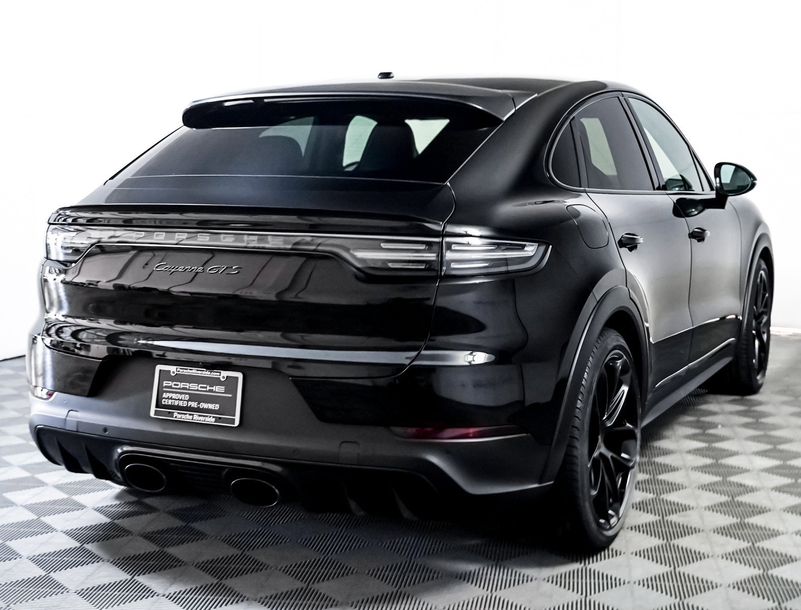 Certified 2023 Porsche Cayenne GTS image 10