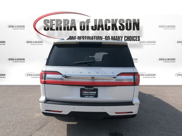 Used 2018 Lincoln Navigator L Reserve w/ Technology Package image 7