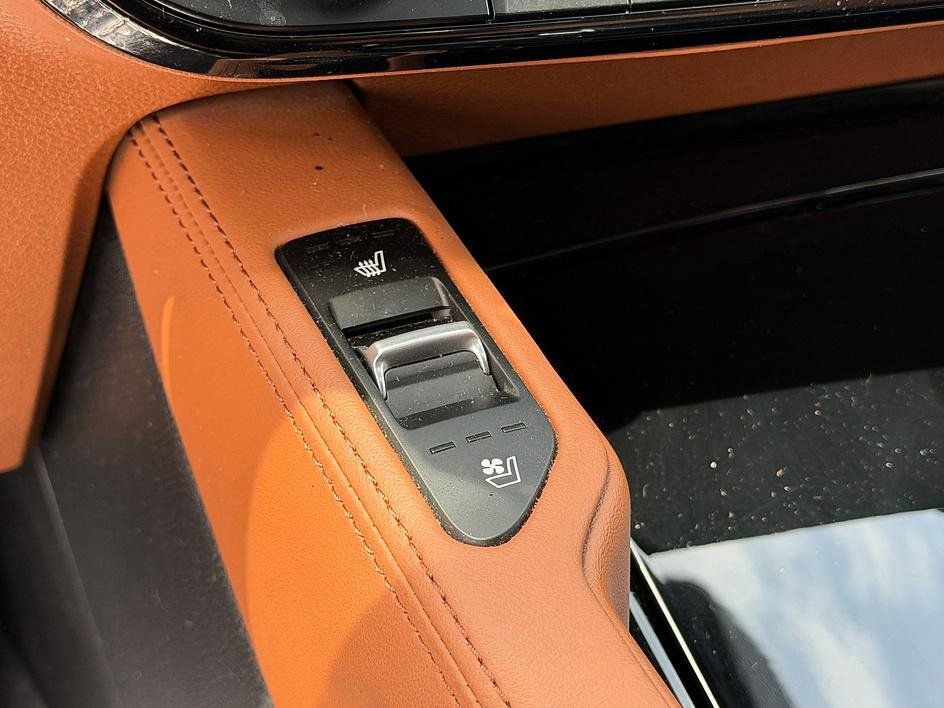 Used 2024 Kia Telluride EX X-Line image 31