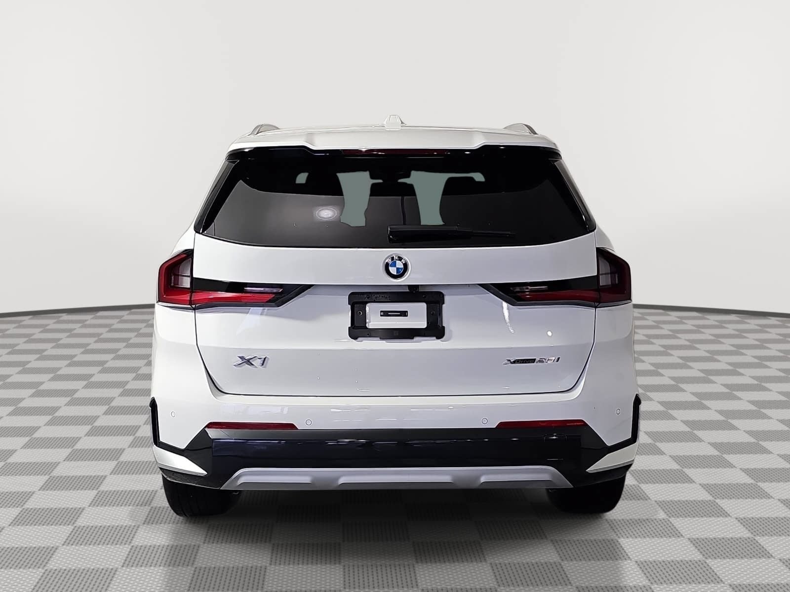 Used 2026 BMW X1 xDrive28i AWD/4WD image 7