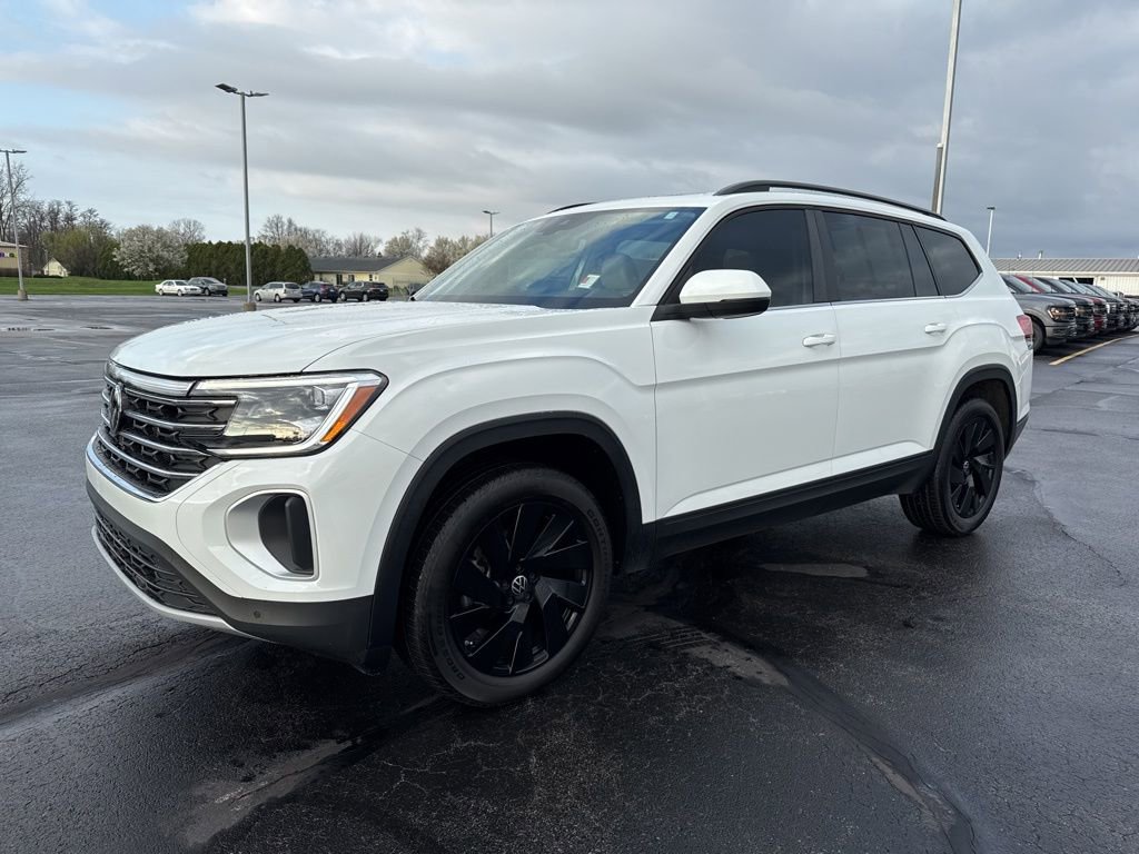 Used 2024 Volkswagen Atlas SE image 5