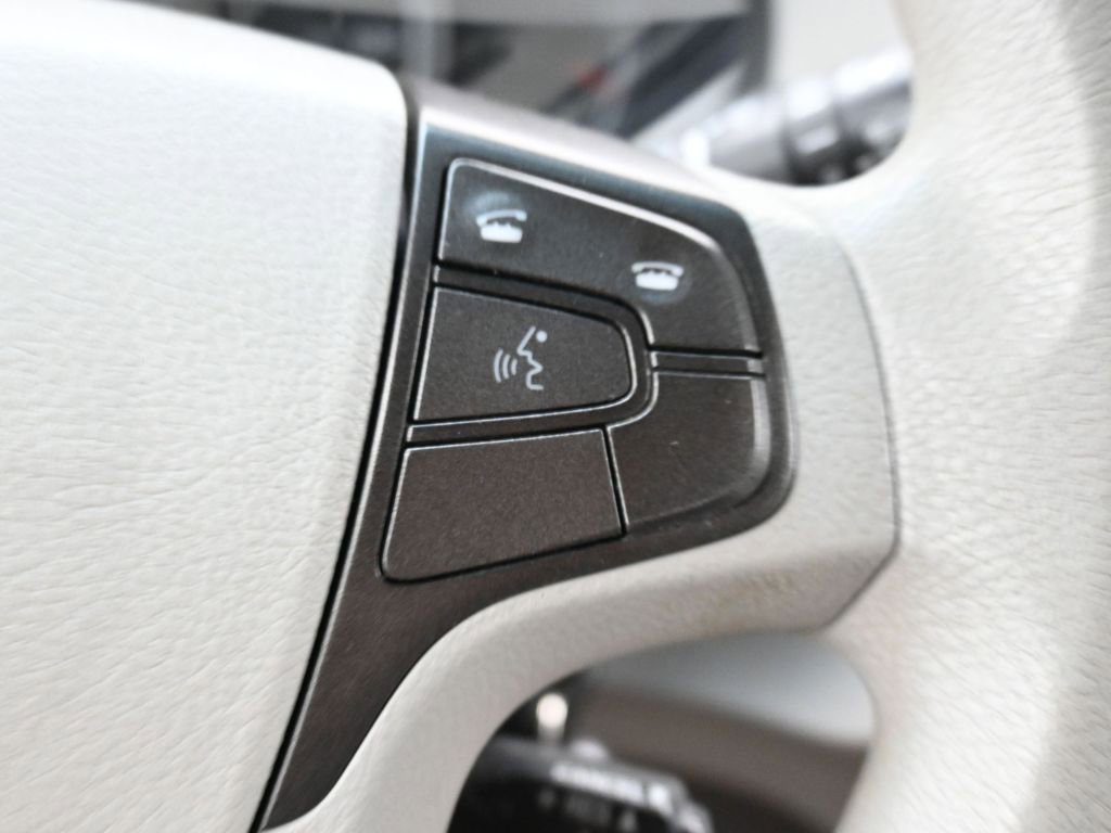 Used 2012 Toyota Sienna LE w/ Towing Pkg image 18