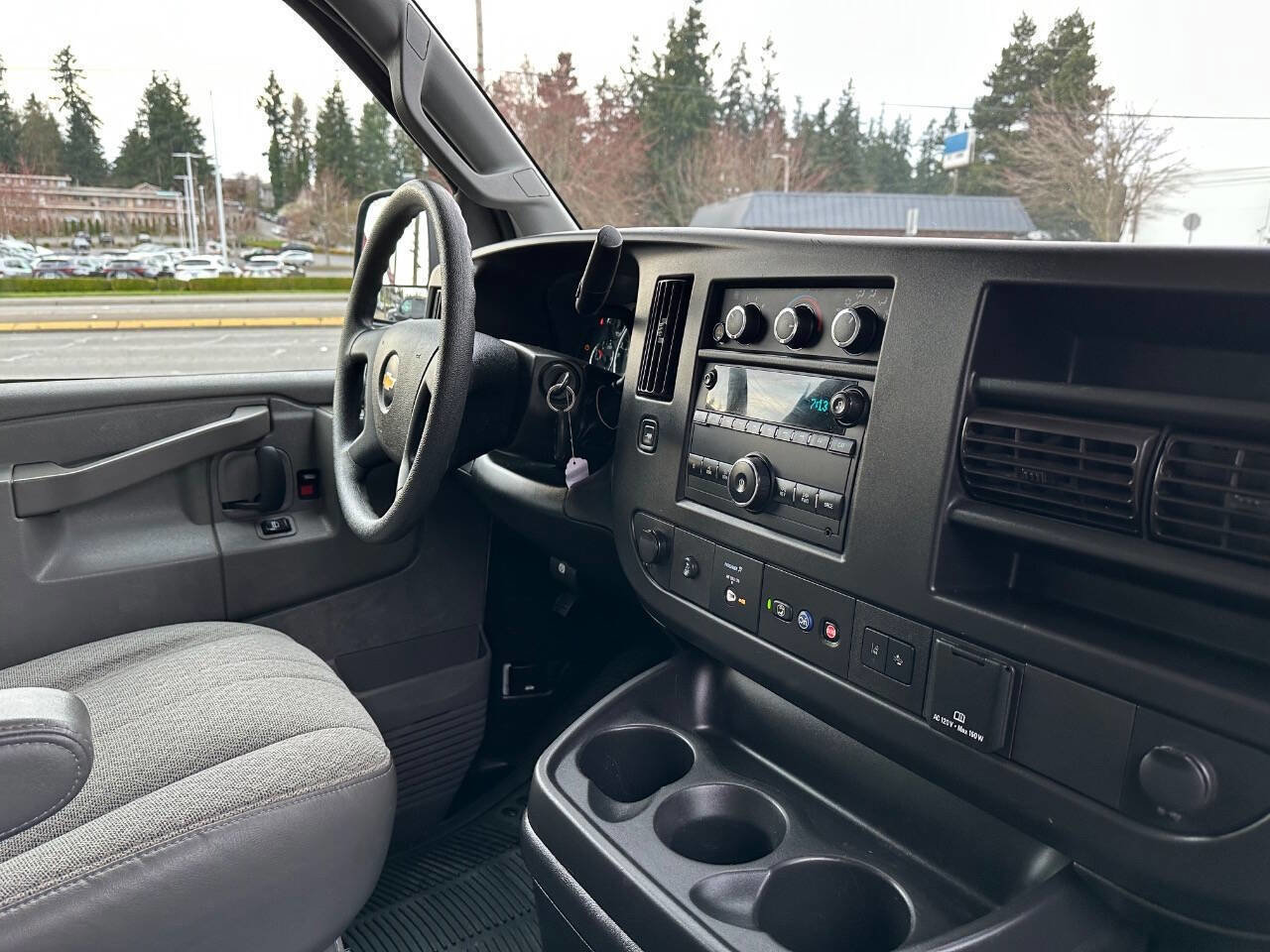 Used 2019 Chevrolet Express 3500 LT w/ LT Preferred Equipment Group image 18
