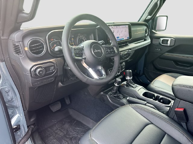 New 2026 Jeep Wrangler Unlimited Sahara AWD/4WD image 7