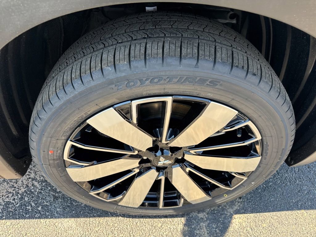 New 2026 Mitsubishi Outlander SEL FWD image 41