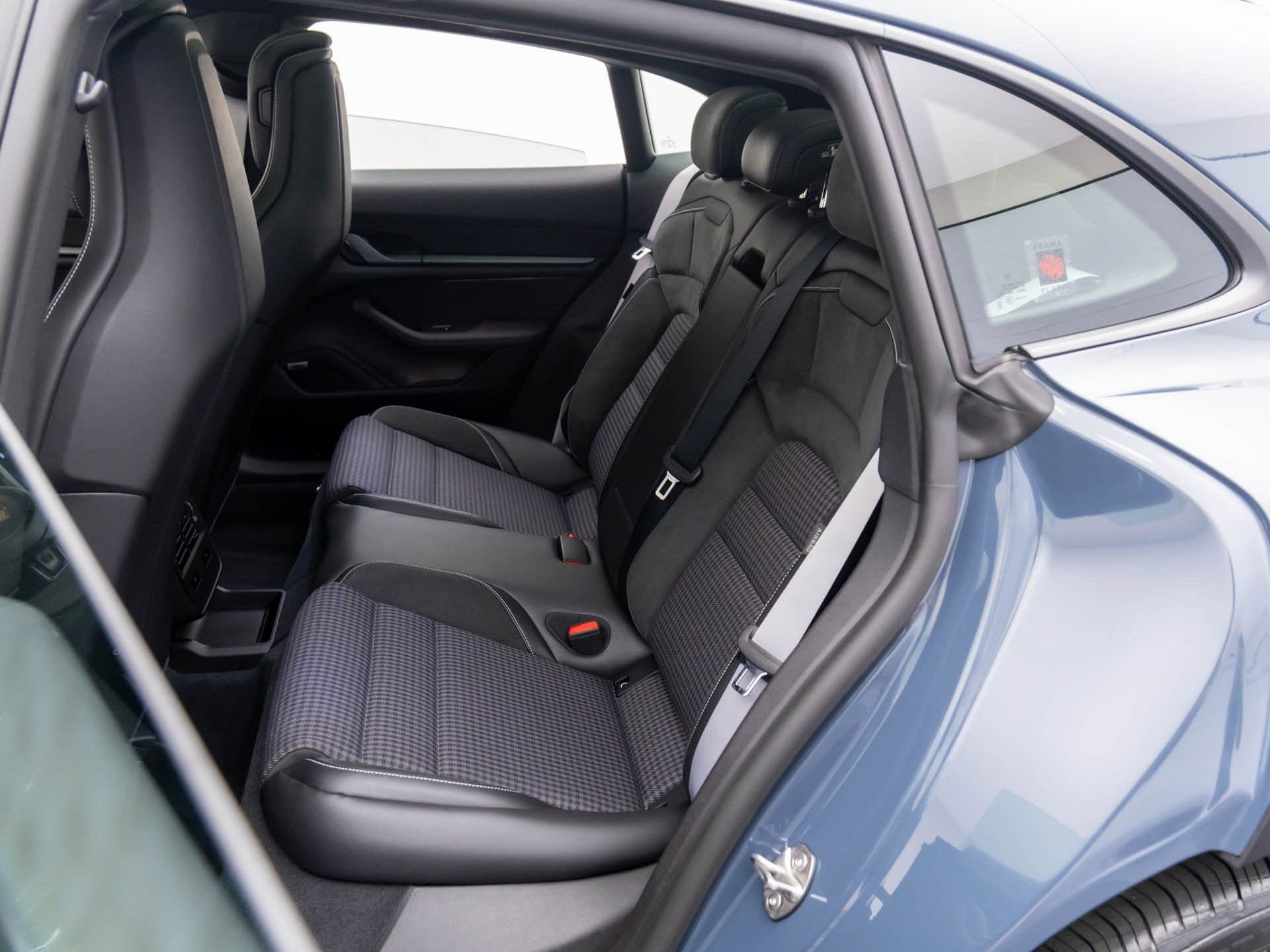 New 2025 Porsche Taycan 4 Cross Turismo image 18