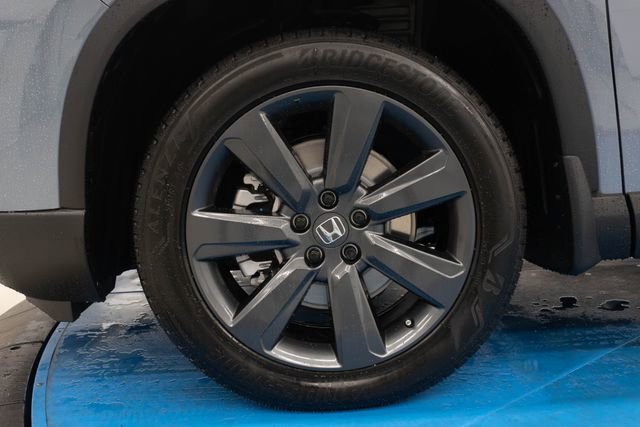 New 2026 Honda Pilot Sport image 2