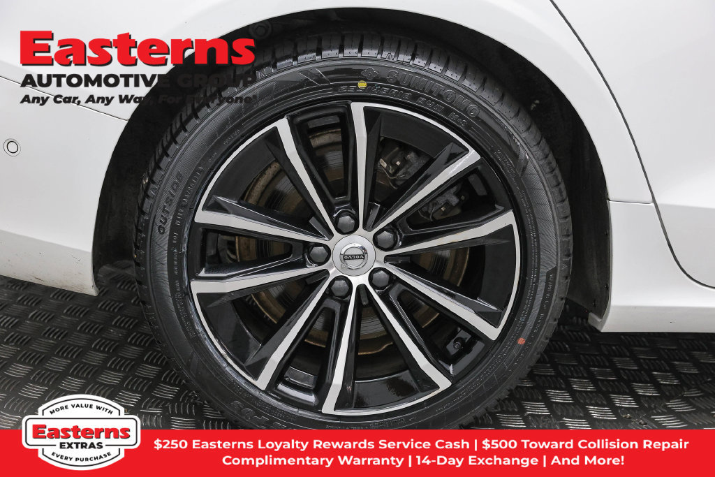 Used 2023 Volvo S60 T8 Plus AWD/4WD image 31