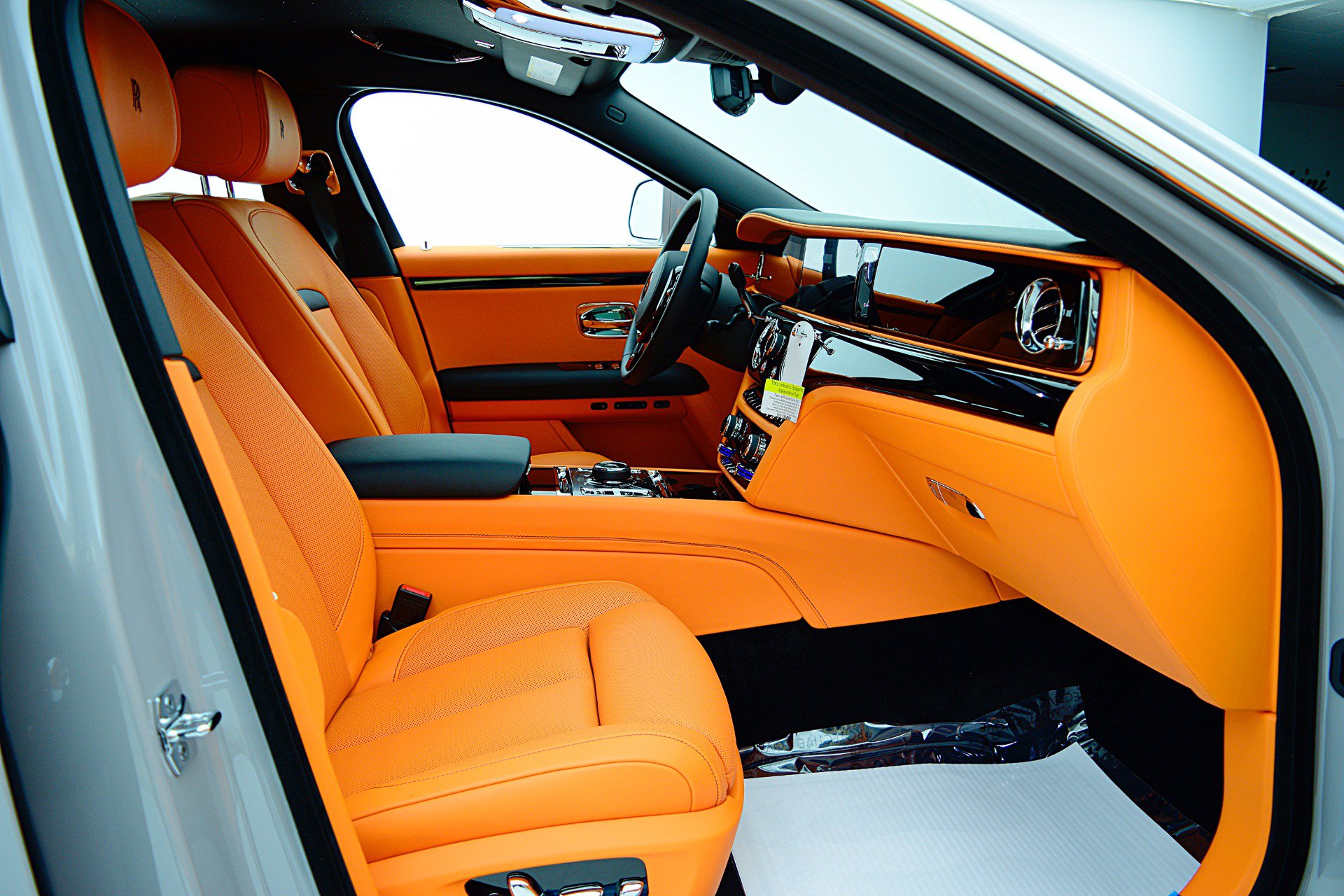 Used 2025 Rolls-Royce Ghost AWD/4WD image 35