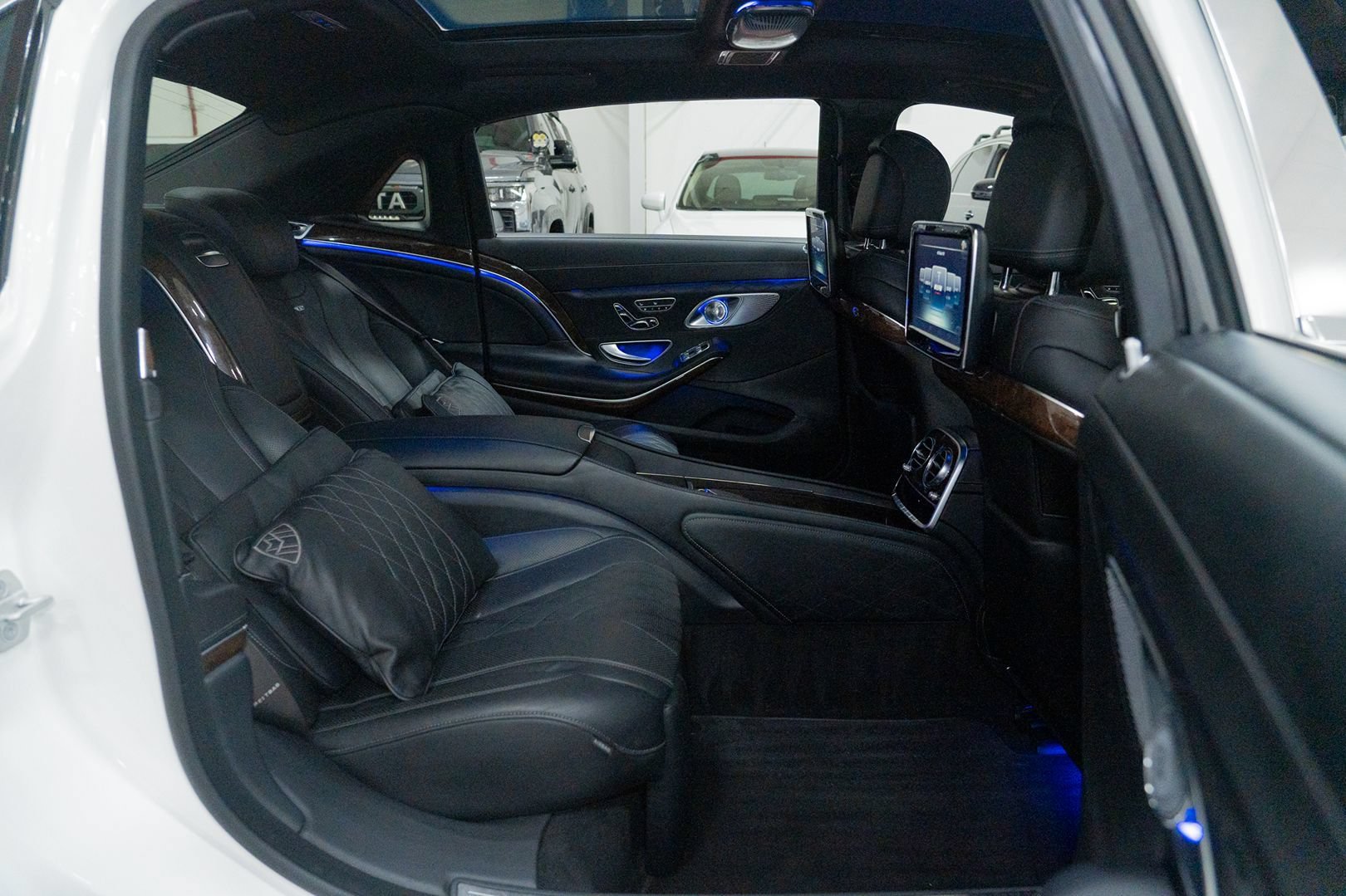 Used 2016 Mercedes-Benz Maybach S 600 image 37