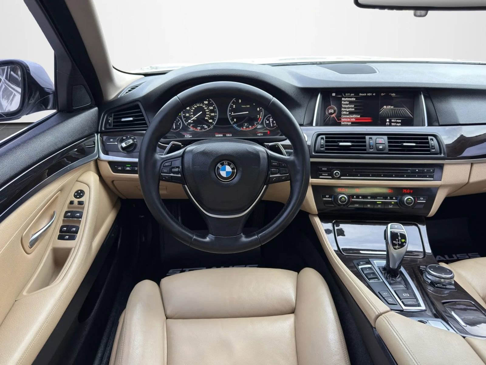Used 2016 BMW 528i Sedan w/ Premium Package image 15