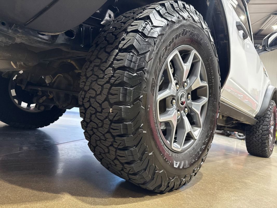 Used 2023 Ford Bronco Badlands image 32