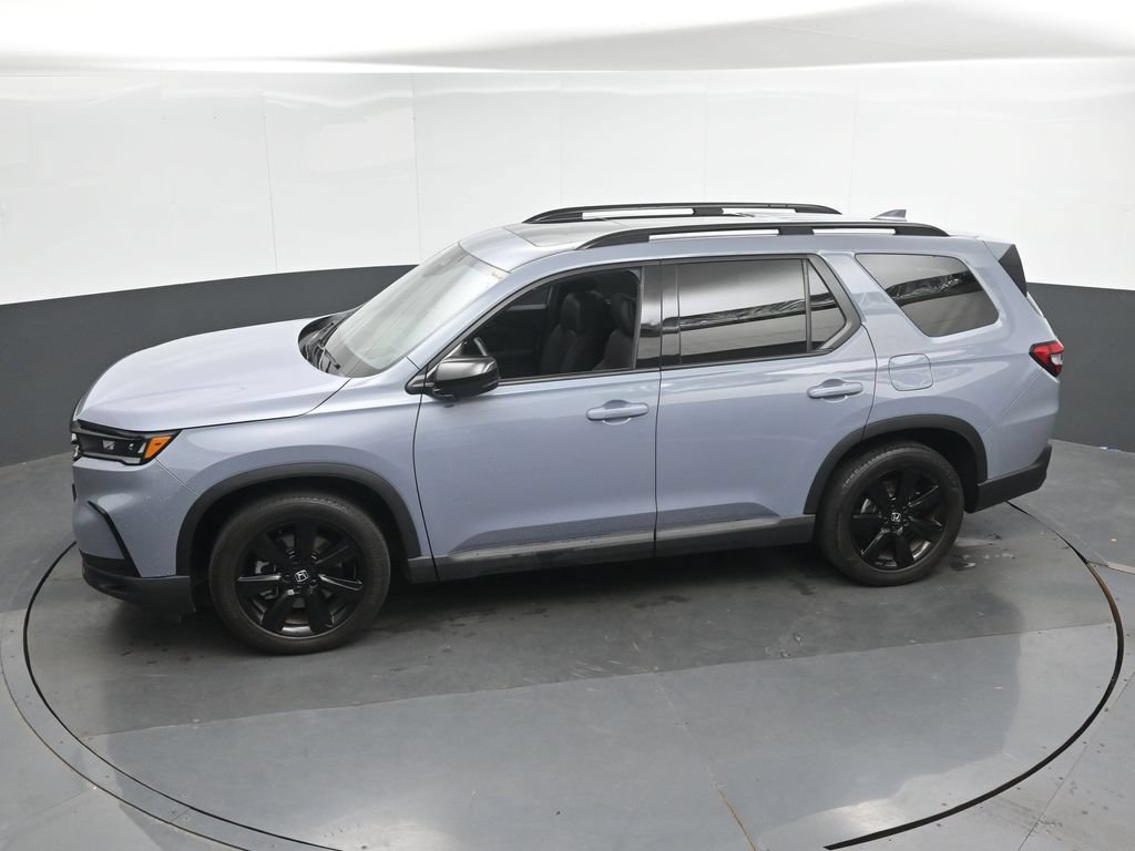 Used 2025 Honda Pilot Black Edition image 30